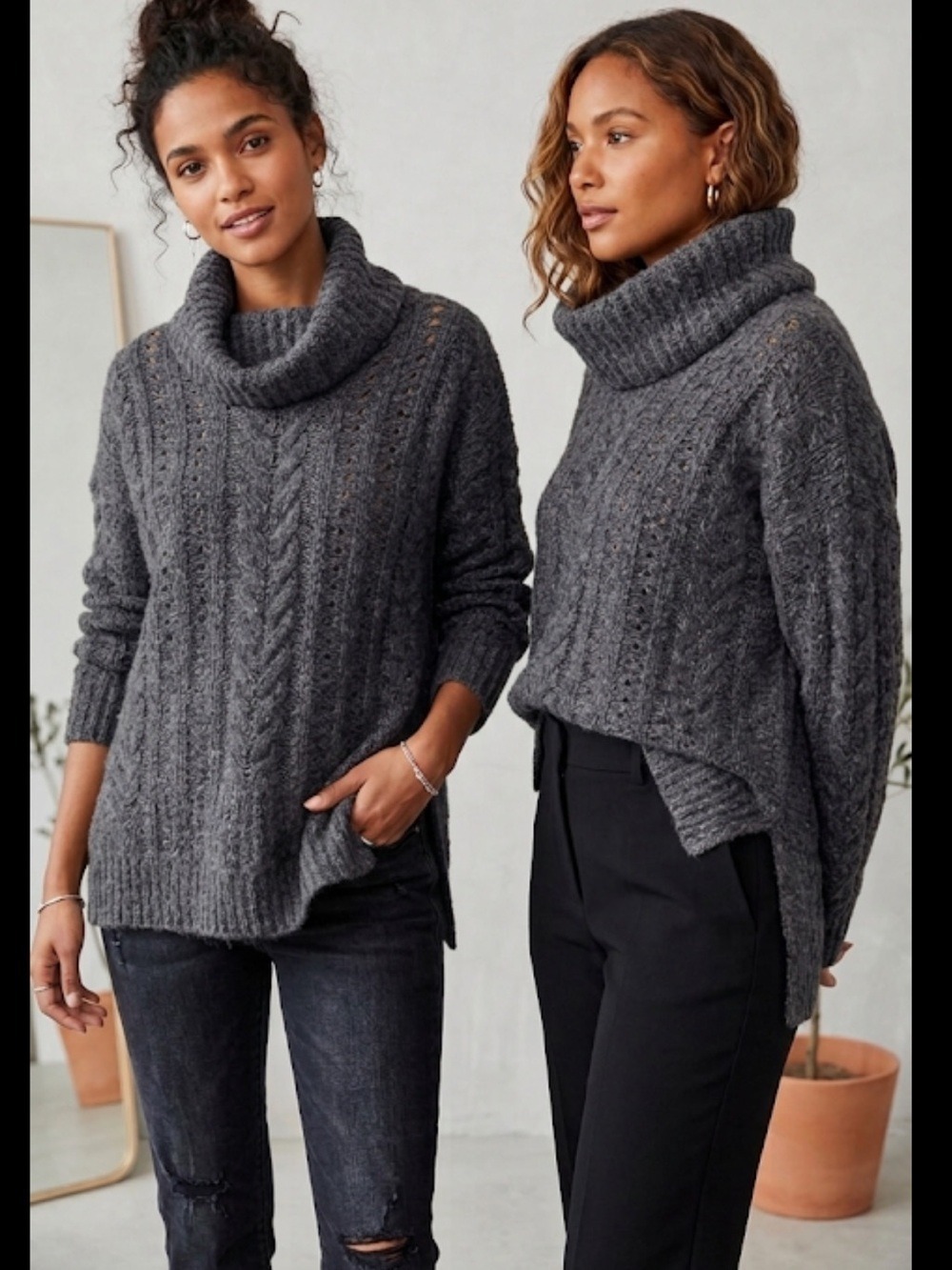 Smartwool MoonRidge Boyfriend Cable Knit Turtleneck Sweater Charcoal Gray Medium